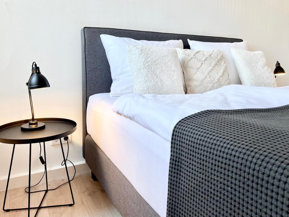 Makers And 01 Pauline 110qm Parkplatz 1-4 Personen Apartment Detmold