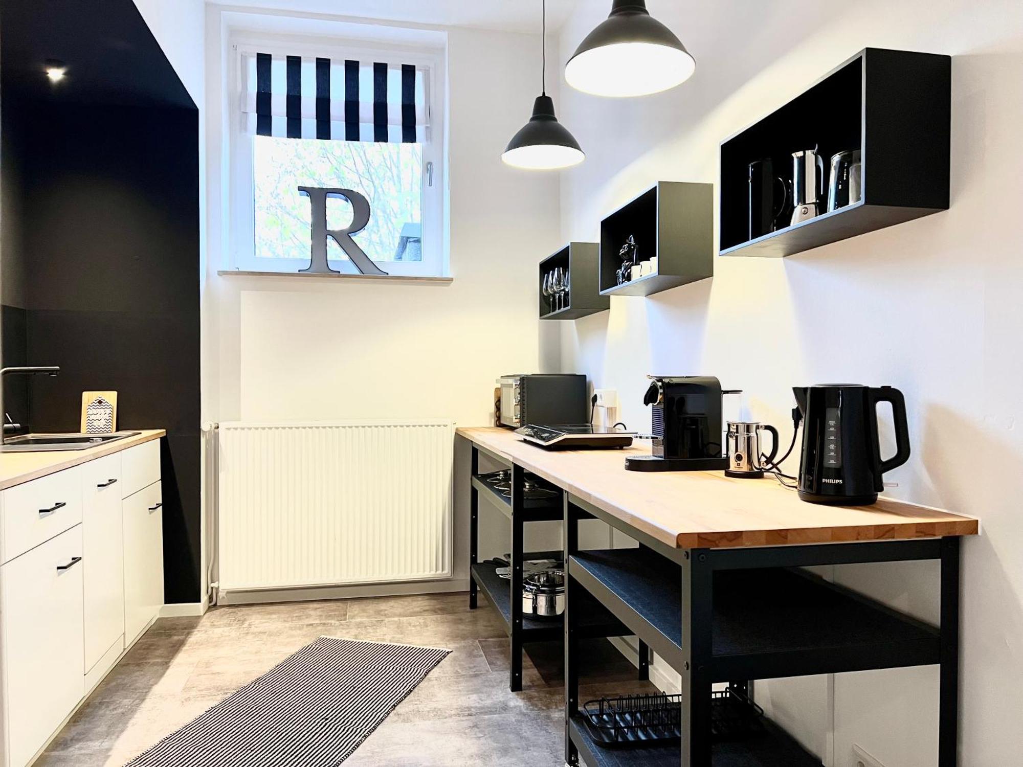 Apartment Makers And 01 Pauline 110qm Parkplatz 1-4 Personen